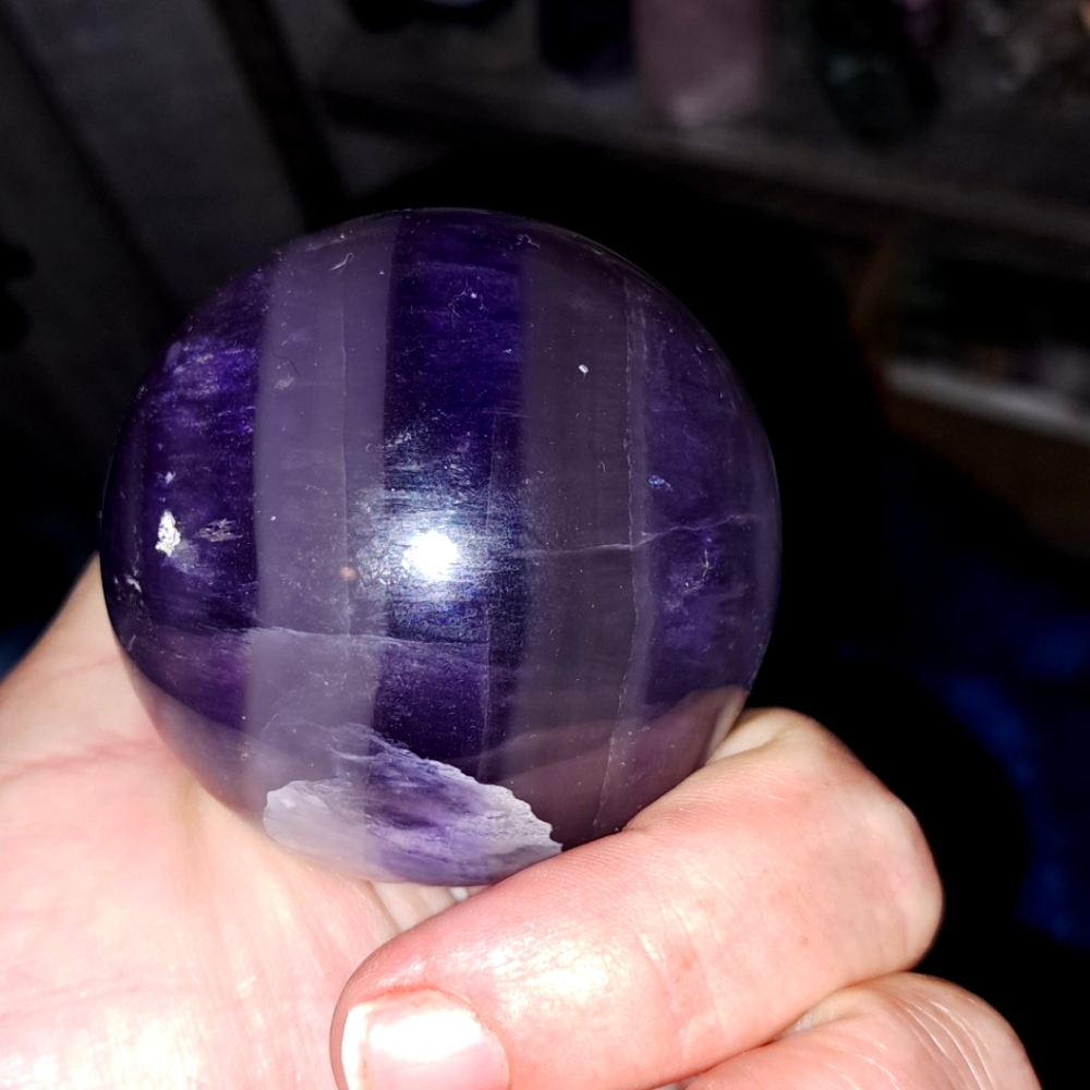 INTESNE FLOURITE SPHERE